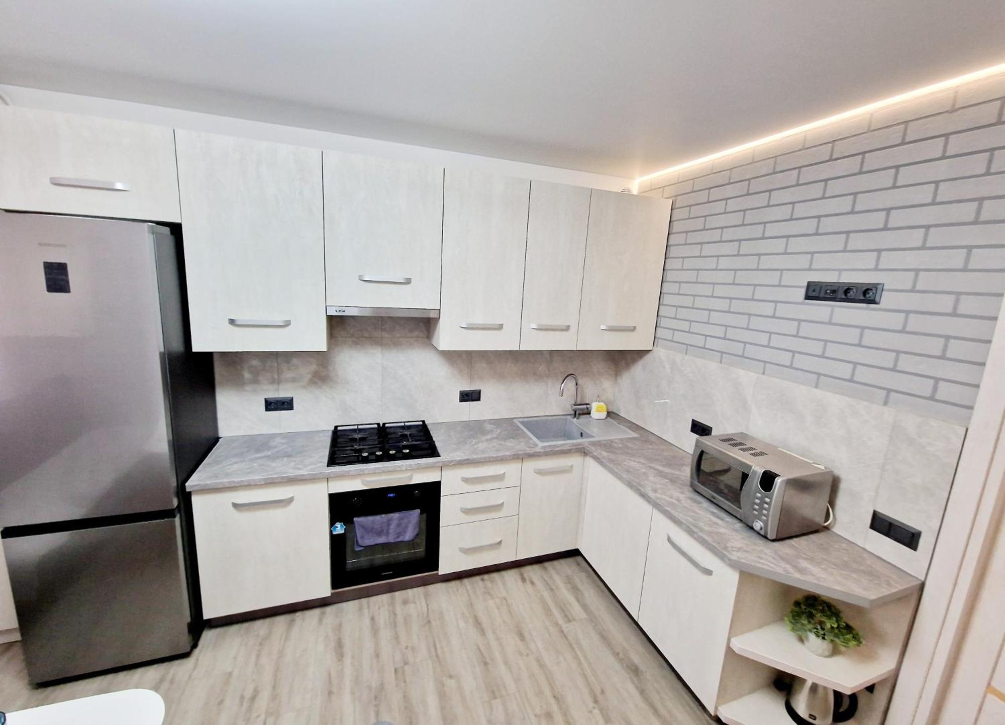 Apartament On Chornovola, 40 Жк "Варварівка" ルーツィク エクステリア 写真